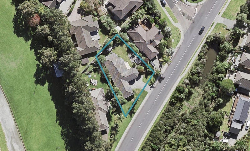 26 Orwell Road, Greenhithe, Auckland - Carousel 1