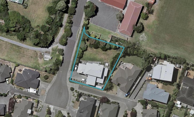 59 Margaret Road, Raumati Beach, Paraparaumu - Carousel 1