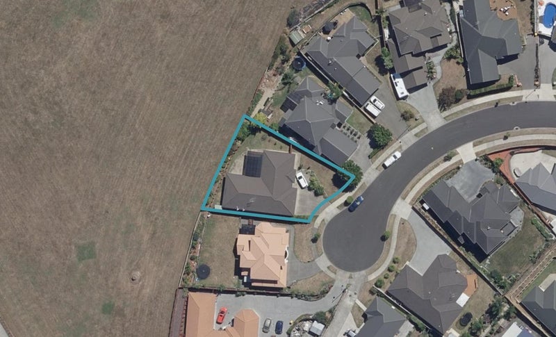 20 Sharaleigh Place, Grandview Heights, Hamilton - Carousel 1
