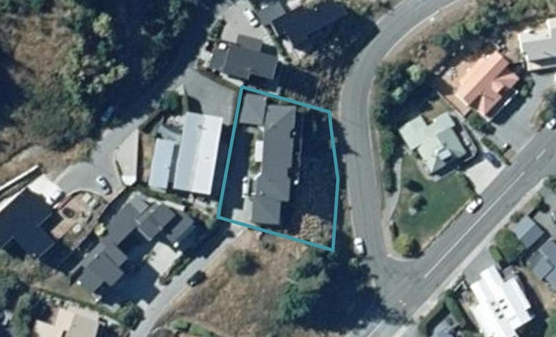 5A Olivers Place, Queenstown, Queenstown - Carousel 1