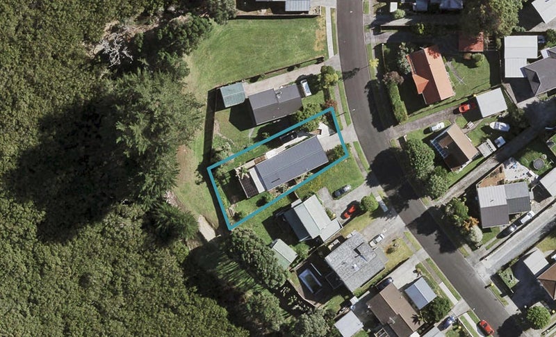 20 Seaward Place, Wattle Downs, Auckland - Carousel 1