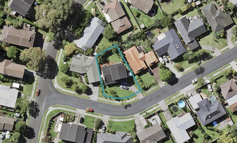 4 Serrita Avenue, Sunnyhills, Auckland - Carousel 1