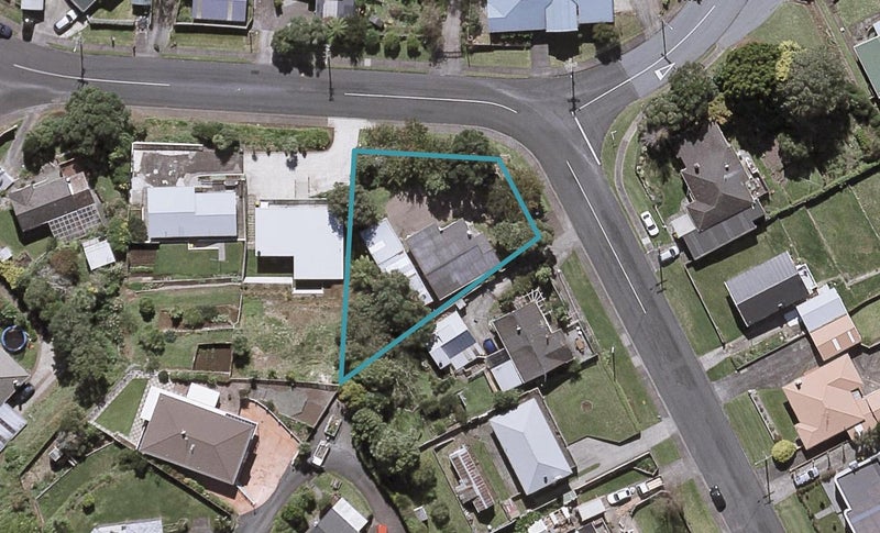 6 Alberta Road, Glen Avon, New Plymouth - Carousel 1