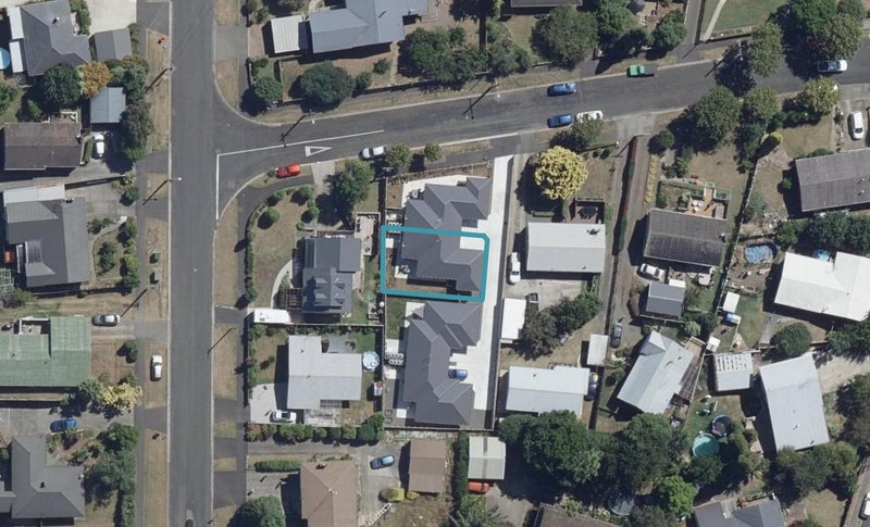 2/4 Ross View Terrace, Dinsdale, Hamilton - Carousel 1
