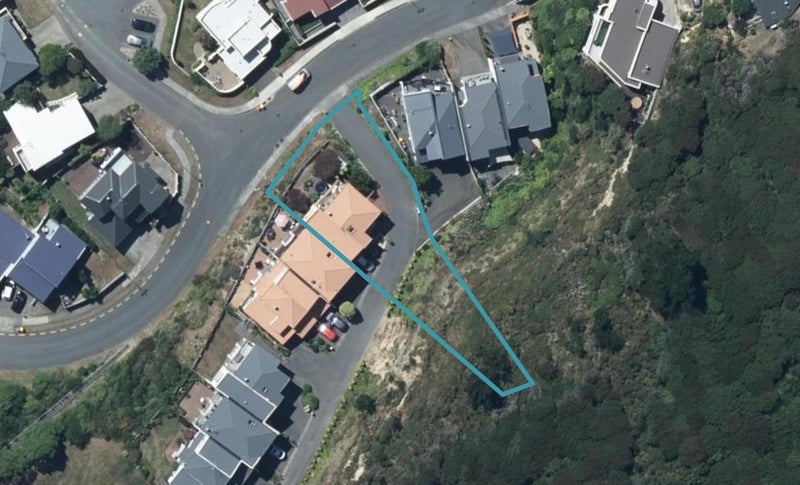 18 Paremata Drive, Paremata, Porirua - Carousel 1