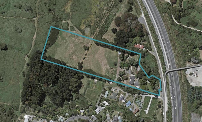256 Main Road, RAUMATI SOUTH, PARAPARAUMU - Carousel 1