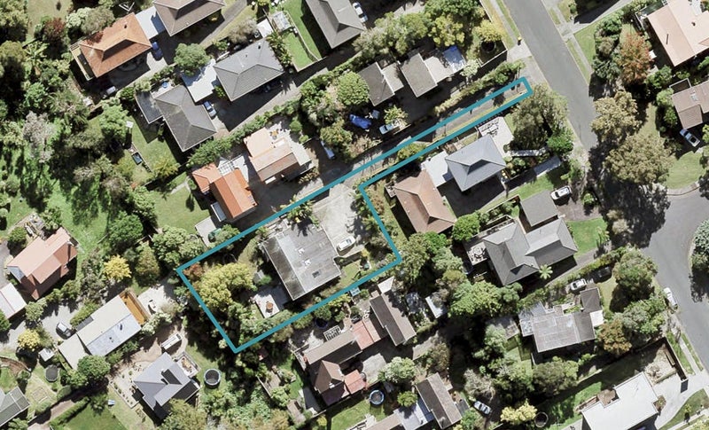 2/58 Waiau Street, Torbay, Auckland - Carousel 1