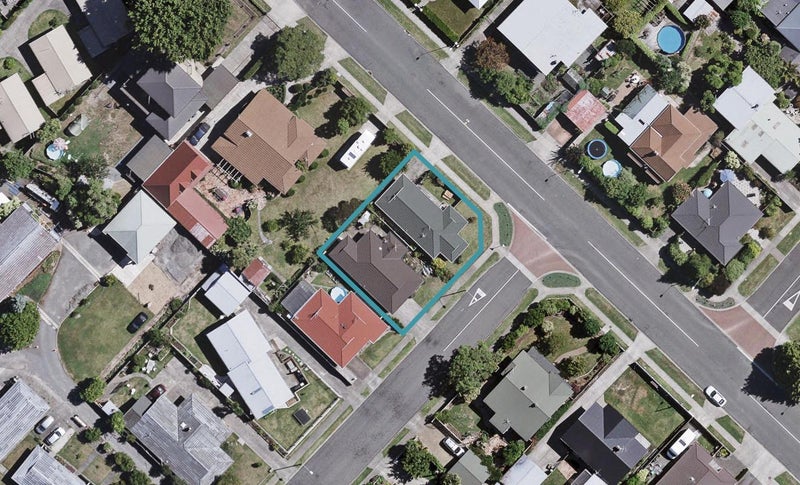 1/15 Osier Road, TARADALE, NAPIER - Carousel 1