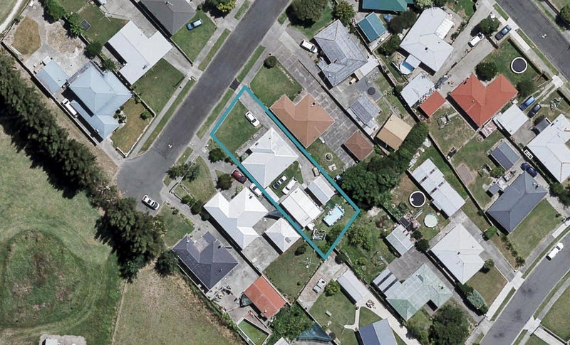 11 Hurst Avenue, Maraenui, Napier - Carousel 1