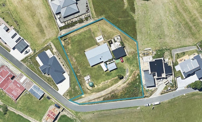 9 Eagleview Rise, Welcome Bay, Tauranga - Carousel 1