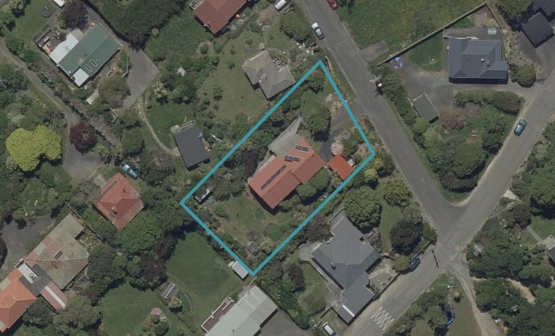 18 Moss Street, Portobello, Dunedin - Carousel 1