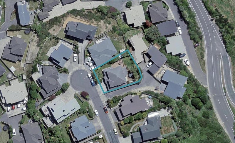 28 Nether Green Crescent, Johnsonville, Wellington - Carousel 1