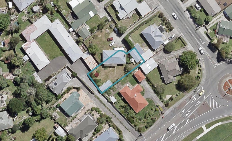 5B Totara Park Road, Clouston Park, Upper Hutt - Carousel 1