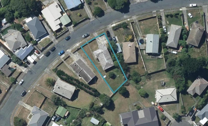 7 Mahinawa Street, Takapuwahia, Porirua - Carousel 1