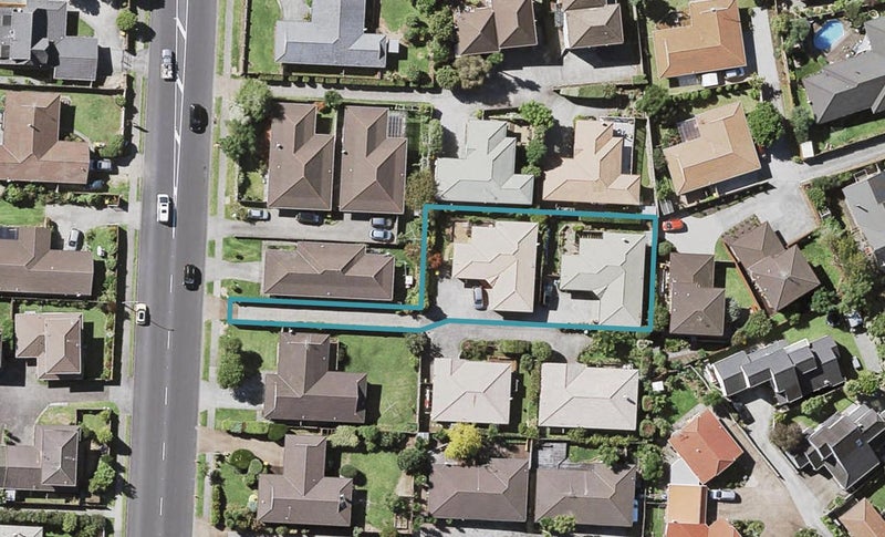 2/144 Whitford Road, Somerville, Manukau - Carousel 1