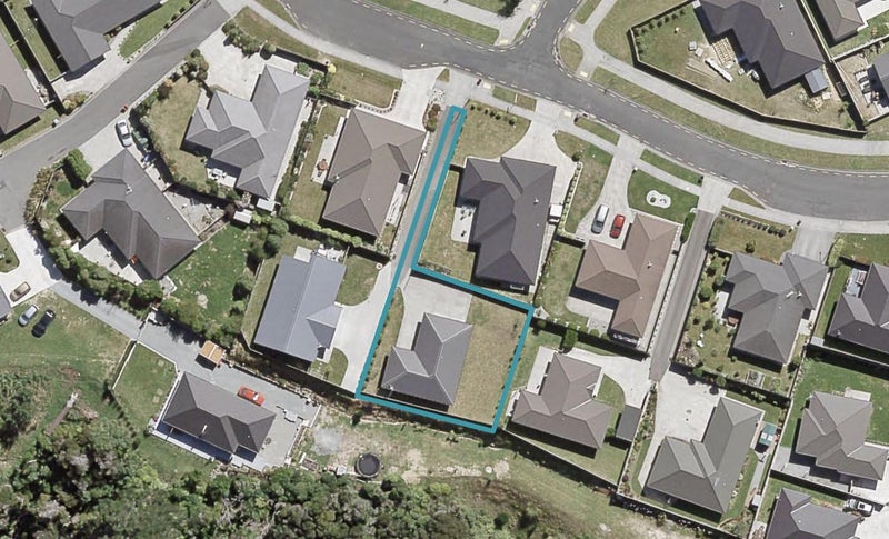 38 Sunstone Crescent, Brown Owl, Upper Hutt - Carousel 1