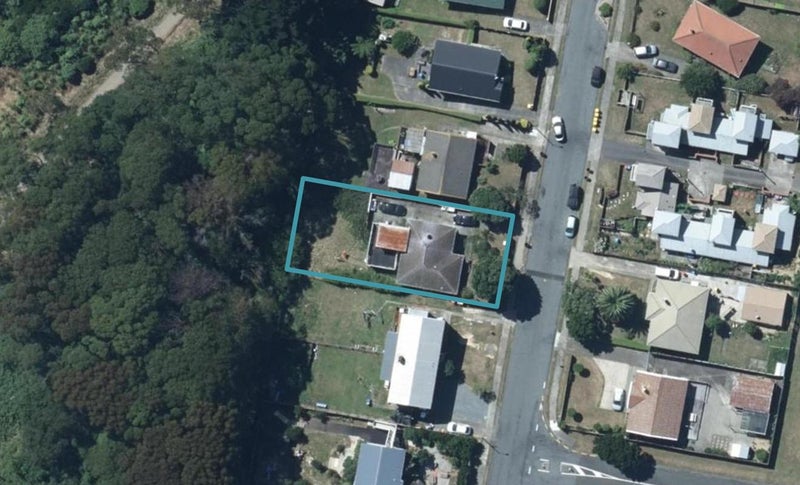 23 Waihemo Street, Waitangirua, Porirua - Carousel 1