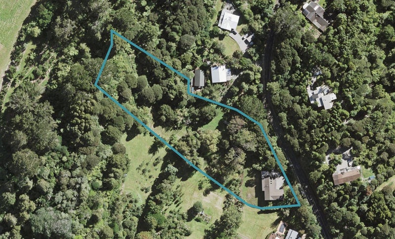 149 Carter Road, Oratia, Auckland - Carousel 1