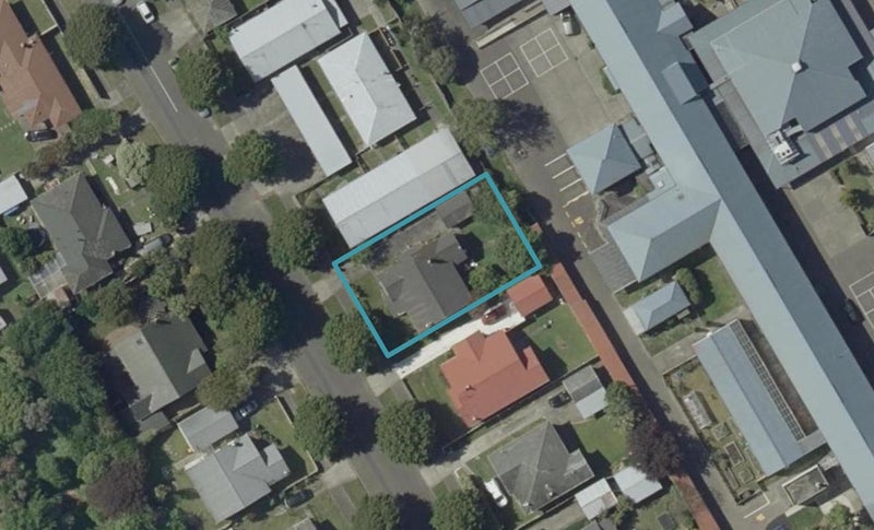 17 South Street, West End, Palmerston North - Carousel 1
