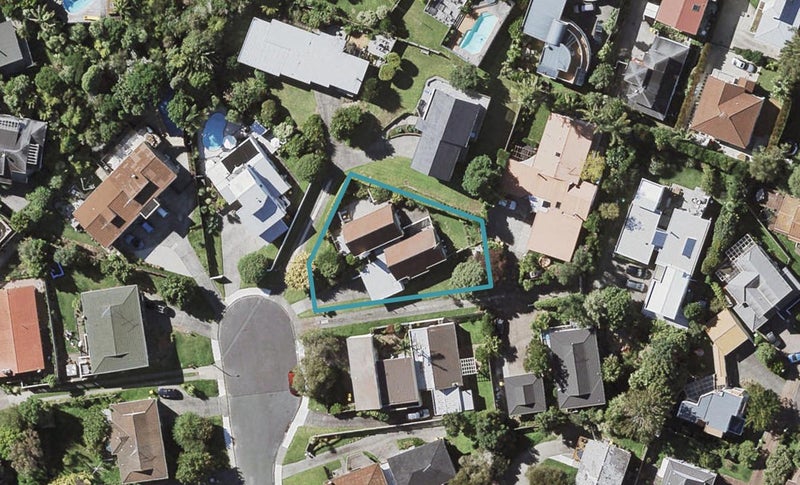 14 Prestige Place, Castor Bay, Auckland - Carousel 1