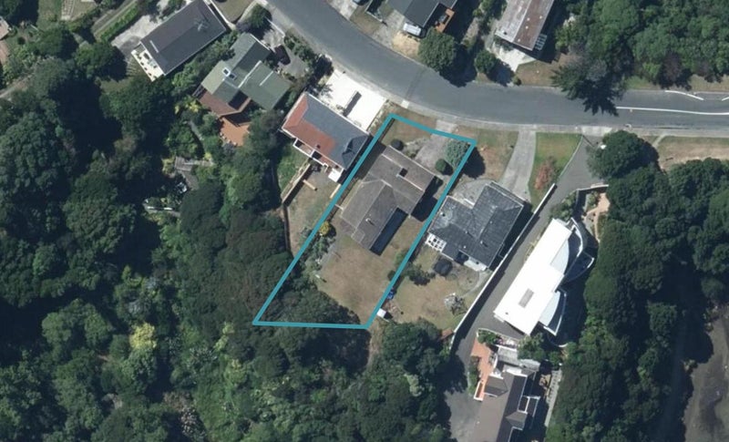 28 Penryn Drive, Camborne, Porirua - Carousel 1