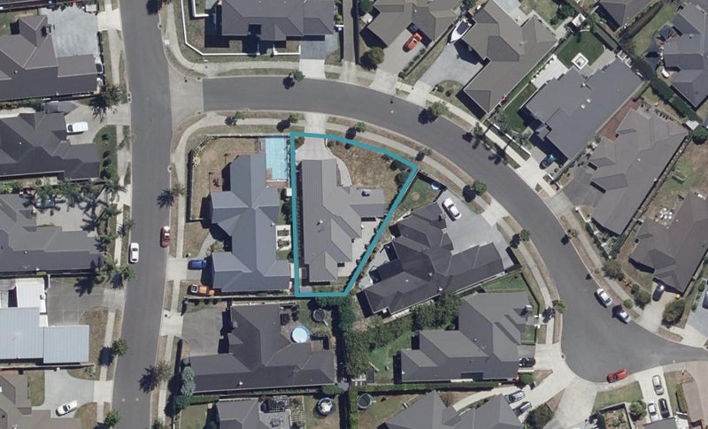 4 Connor Court, Huntington, Hamilton - Carousel 1