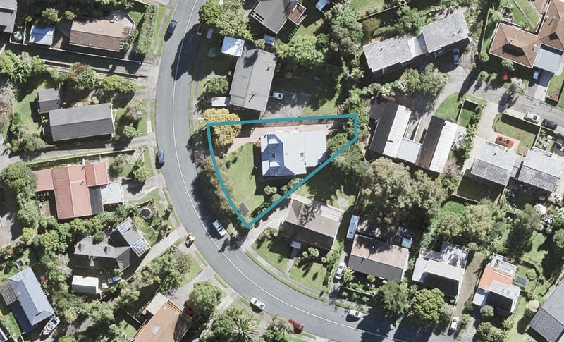 59 Stapleford Crescent, Browns Bay, Auckland - Carousel 1