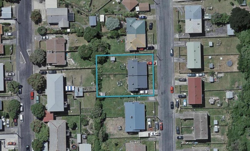 10 Taiaroa Street, Strathmore Park, Wellington - Carousel 1
