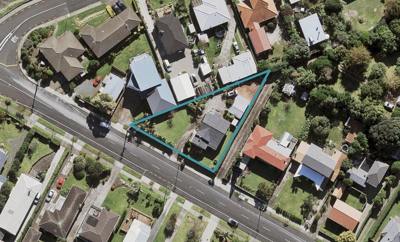 32 Boyd Avenue, Mangere Bridge, Auckland - Carousel 1