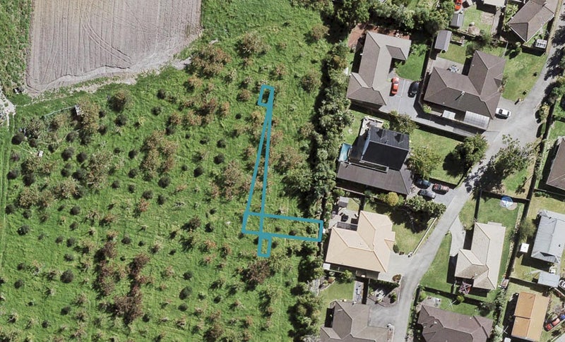 71 Selo Street, Glen Eden, Auckland - Carousel 1
