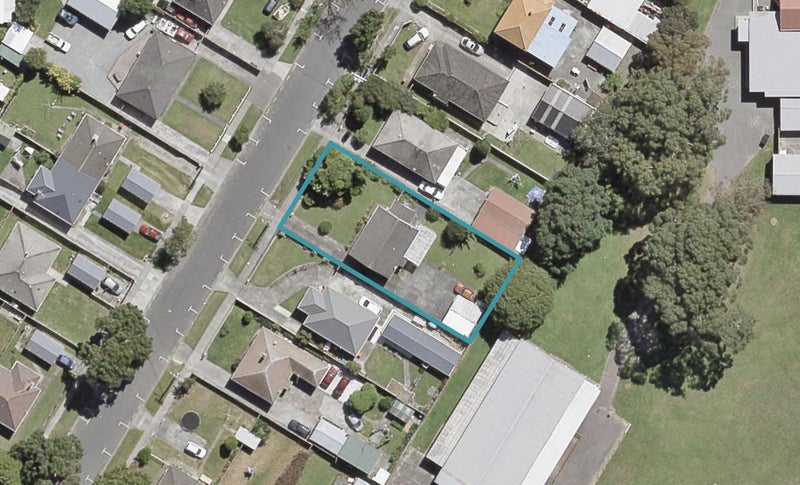 6 Molesworth Street, Taita, Lower Hutt - Carousel 1
