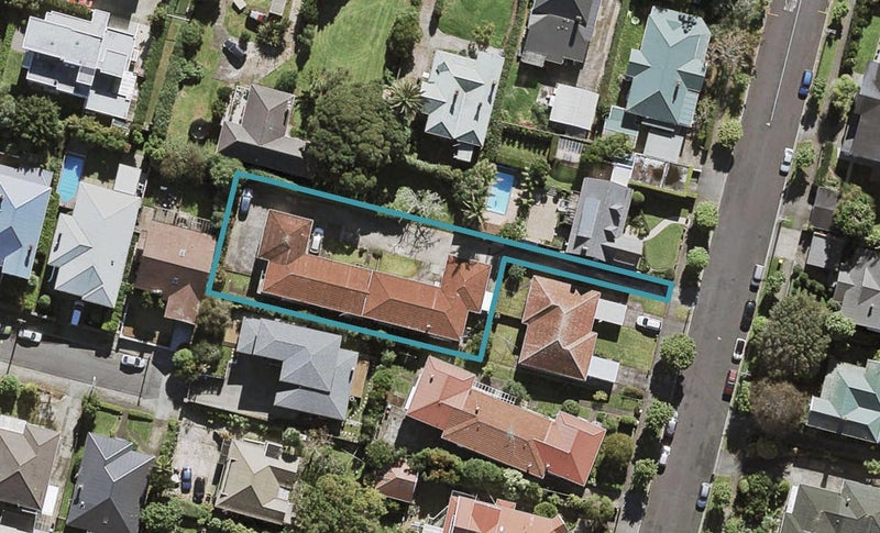 4/0 Kakariki Avenue, Mount Eden, Auckland - Carousel 1