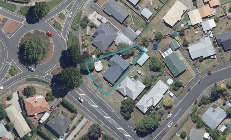 426 Peachgrove Road, Fairfield, Hamilton - Carousel 1