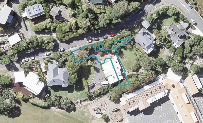 6B Ferry Road, Days Bay, Lower Hutt - Carousel 1