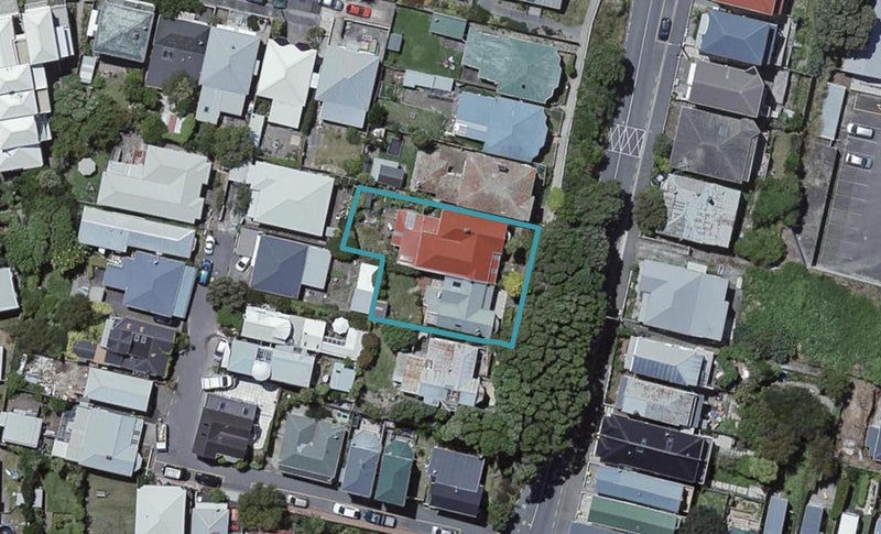 130 Tasman Street, Mount Cook, Wellington - Carousel 1