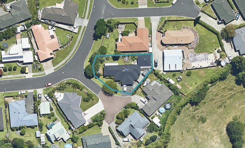 1 Marama Place, Pyes Pa, Tauranga - Carousel 1