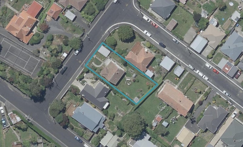 8 Ethel Street, Wakari, Dunedin - Carousel 1