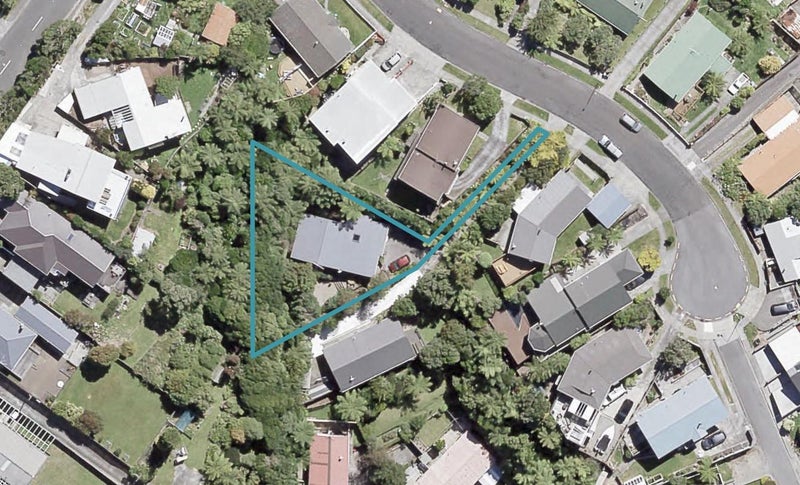 21 Eastview Grove, Normandale, Lower Hutt - Carousel 1