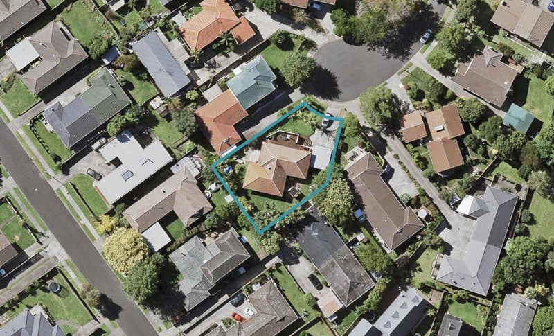 12 EVERINGHAM PL, Sunnyhills, Auckland - Carousel 1