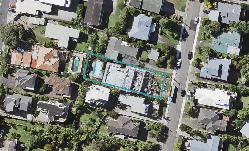 47 Parr Terrace, Castor Bay, Auckland - Carousel 1