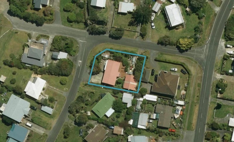 3 Karoro Road, One Tree Point - Carousel 1