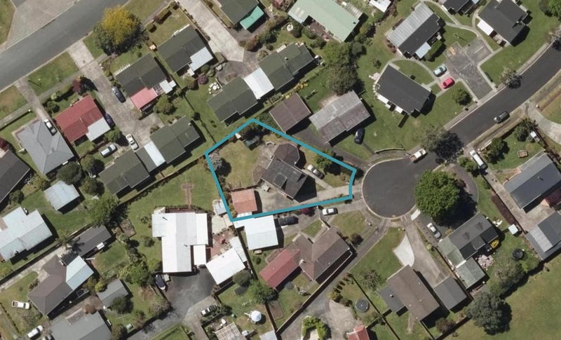 16 Coleridge Place, Tikipunga, Whangarei - Carousel 1