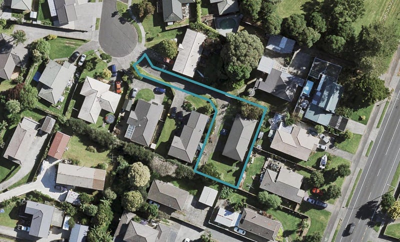 8 Woodlark Close, Weymouth, Auckland - Carousel 1
