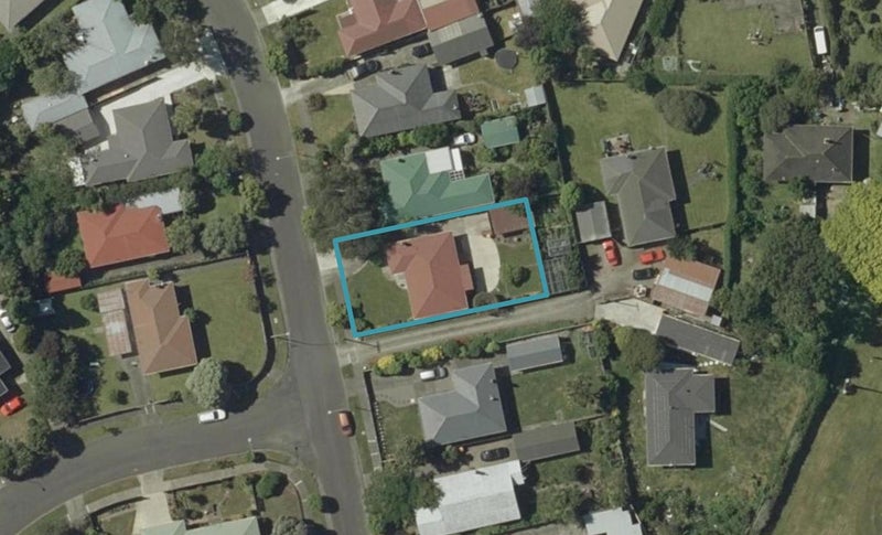 19 Waterloo Crescent, Hokowhitu, Palmerston North - Carousel 1