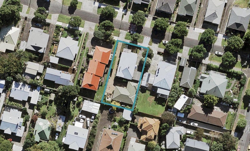 21A Jason Avenue, Sandringham, Auckland - Carousel 1