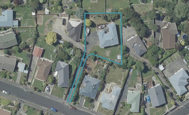 14 Bell Crescent, Concord, Dunedin - Carousel 1