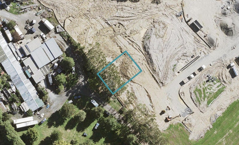 9 Barrels Close, Kumeu - Carousel 1