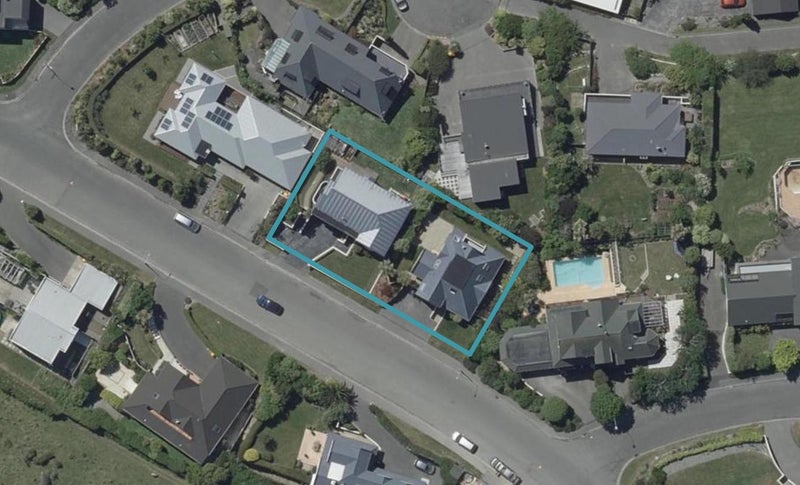 1/105 Penruddock Rise, Westmorland, Christchurch - Carousel 1