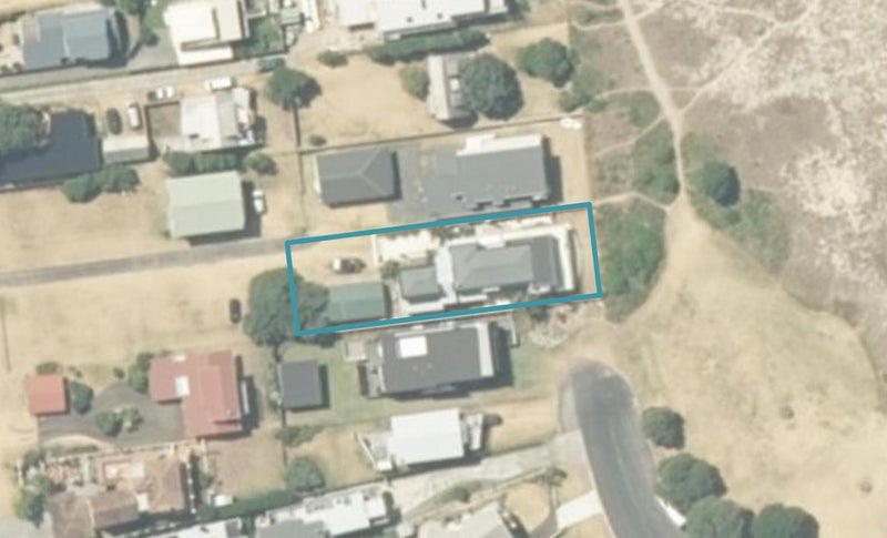 217 Esplanade Drive, Whangamata, Whangamatā - Carousel 1