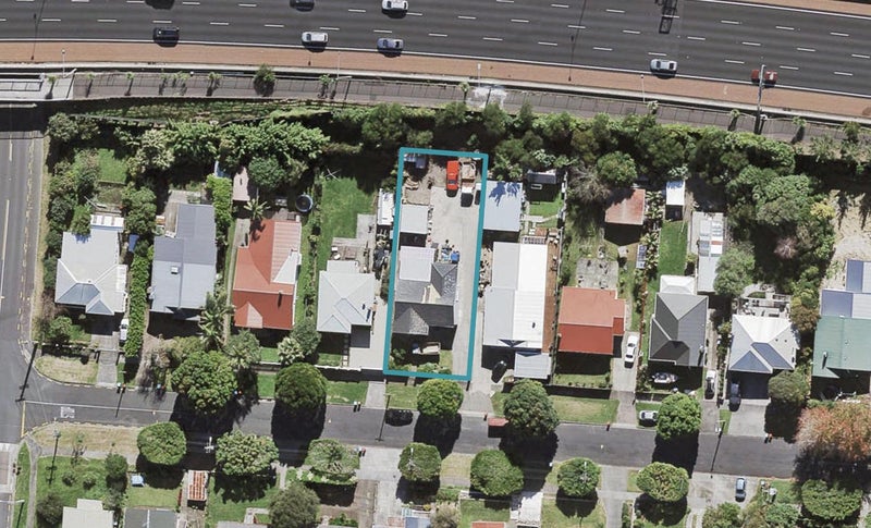 13 Levonia Street, Morningside, Auckland - Carousel 1